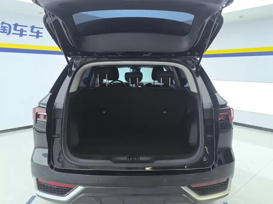 Ford Equator Sport — миниатюра 4