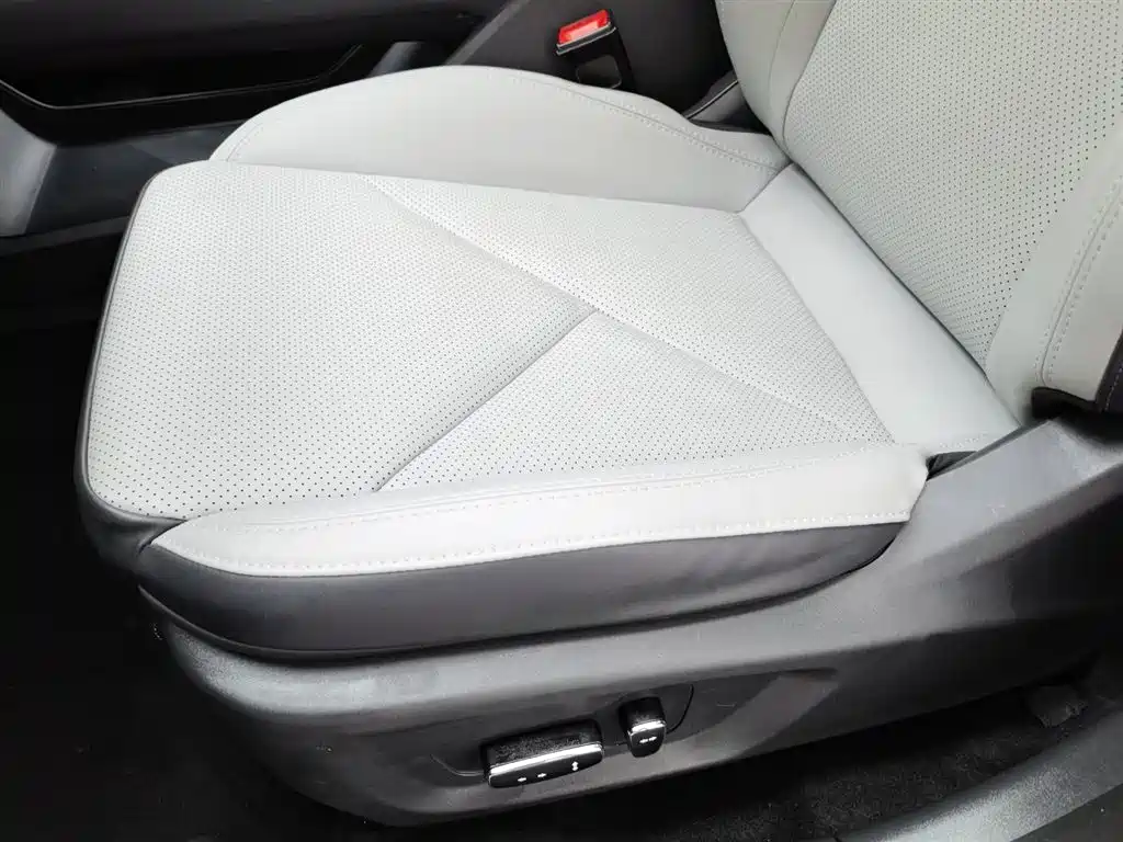 CHANGAN UNI V SMART IDD