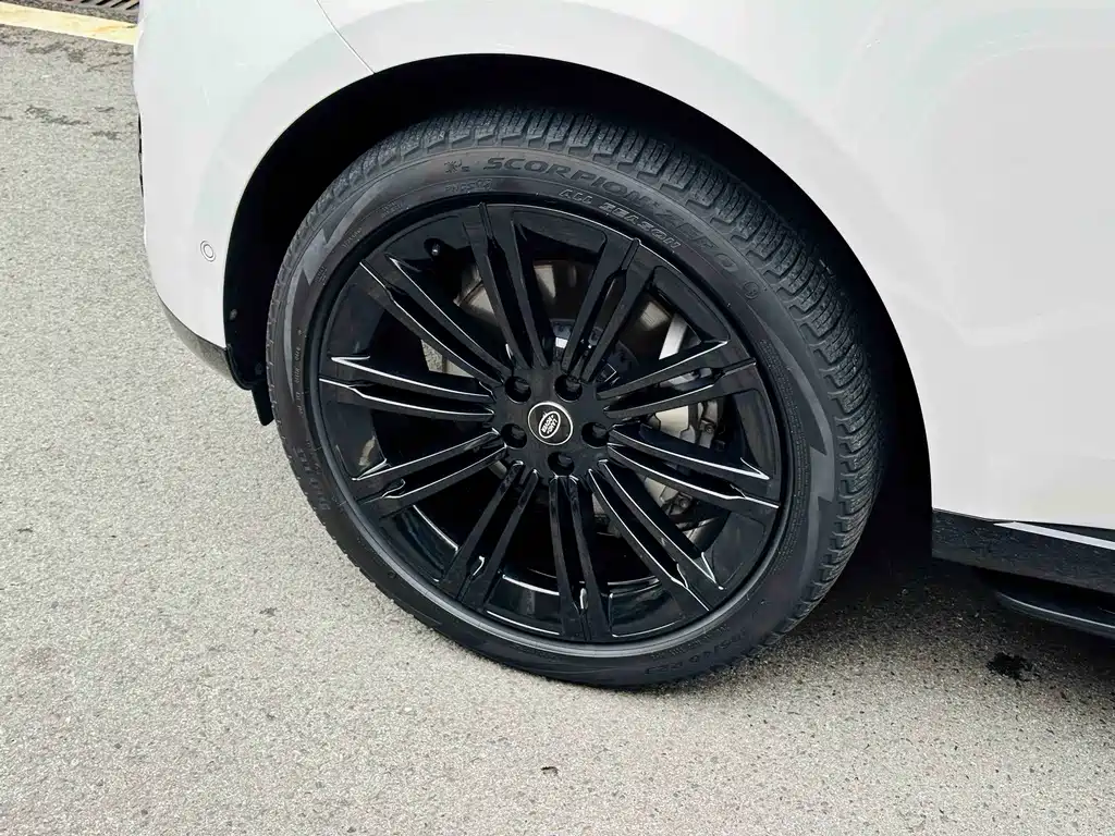 Land Rover Range Rover — миниатюра 16