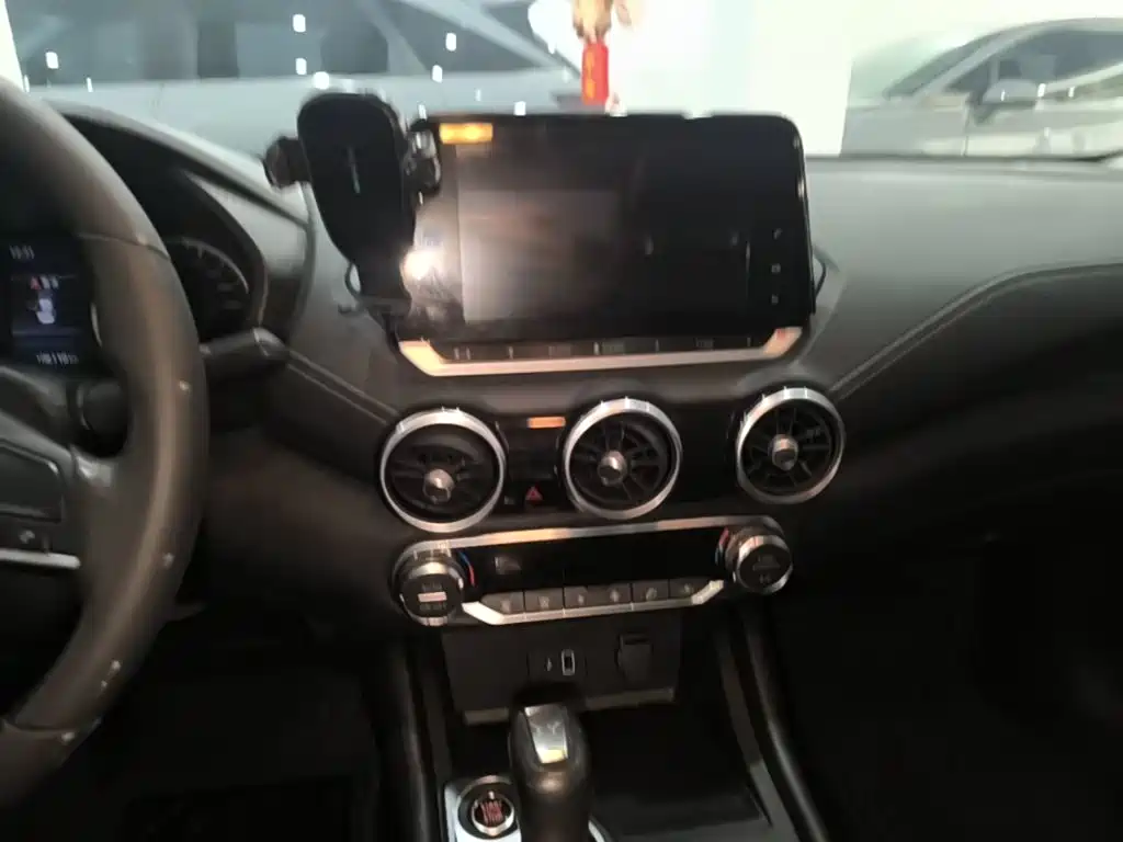 Nissan Sylphy — миниатюра 13