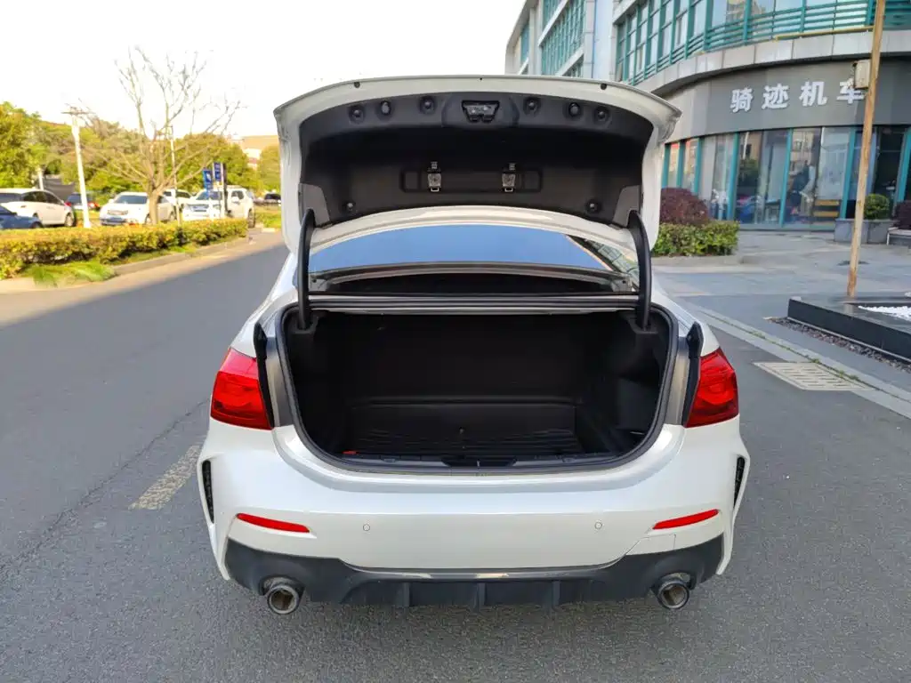 BMW 1 Series — миниатюра 13