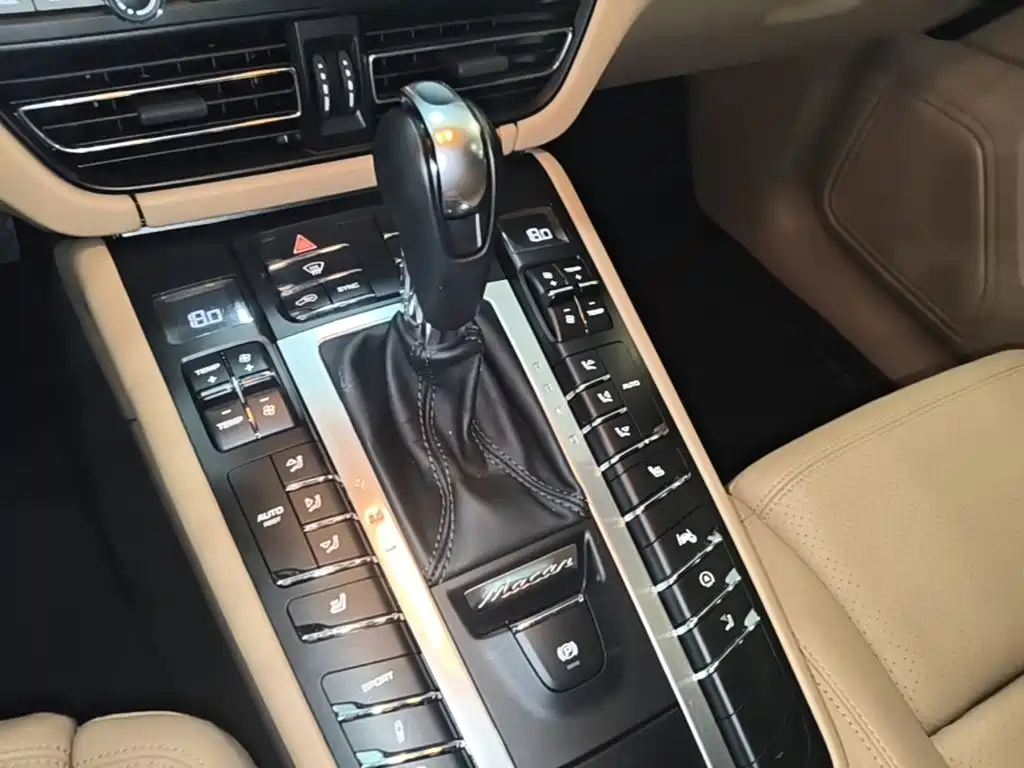 Porsche Macan — миниатюра 14