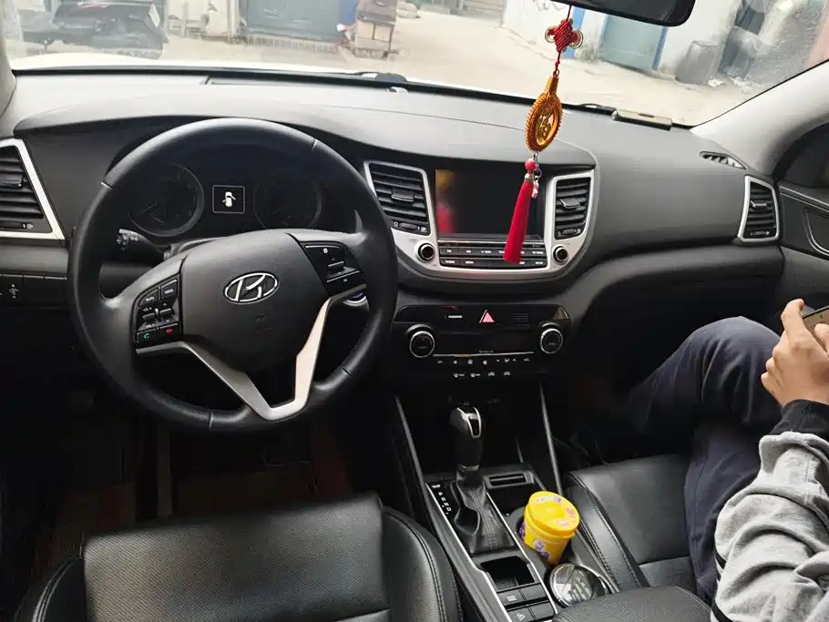 Hyundai Tucson — миниатюра 12