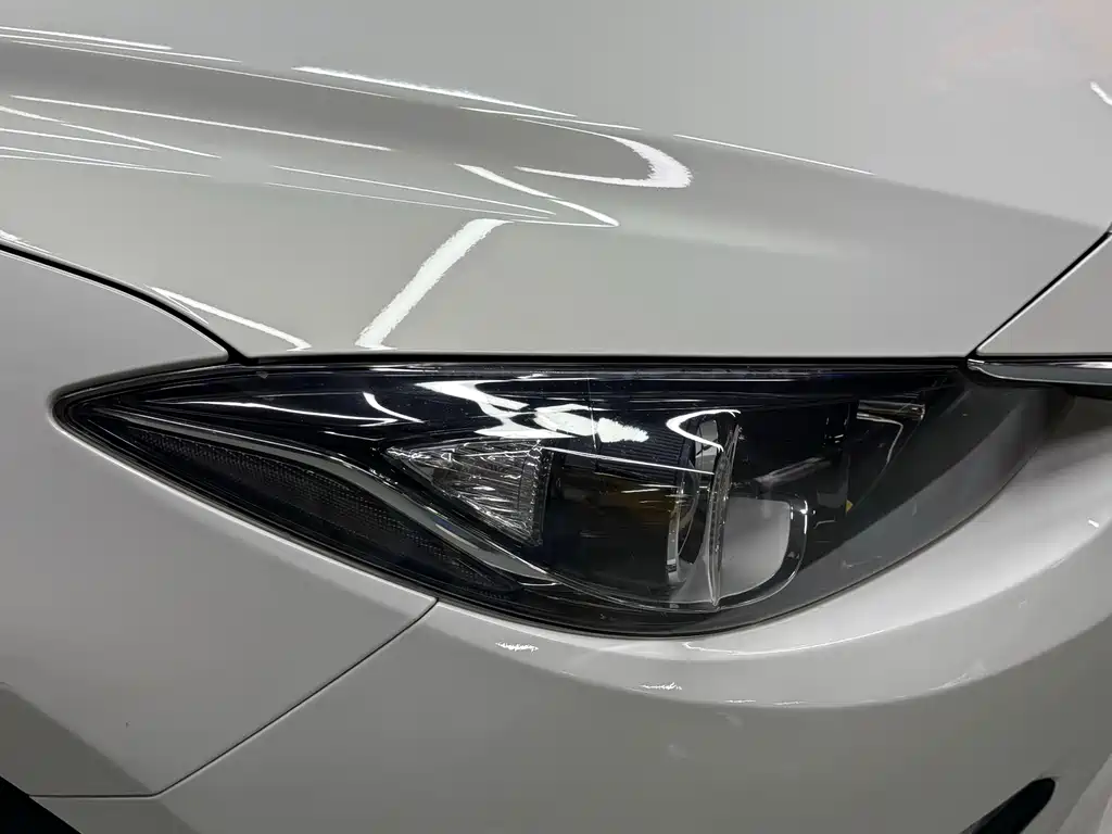 Mazda 3 Axela — миниатюра 26