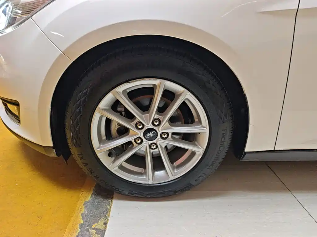Ford Focus — миниатюра 23