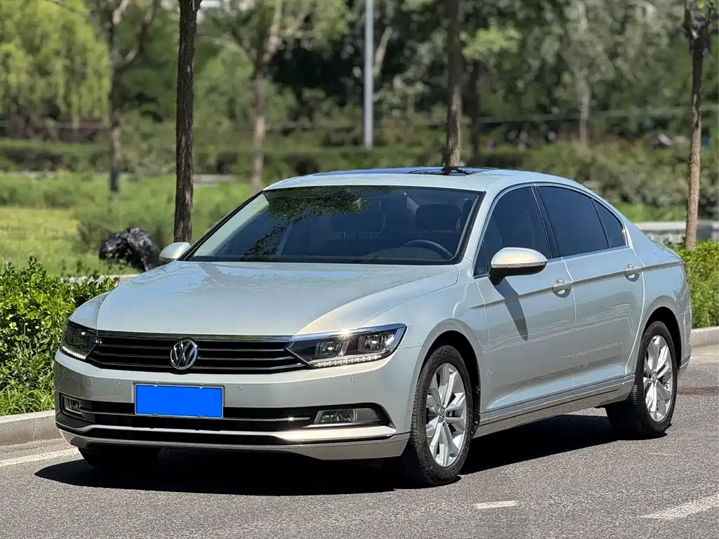 Купить Volkswagen Magotan