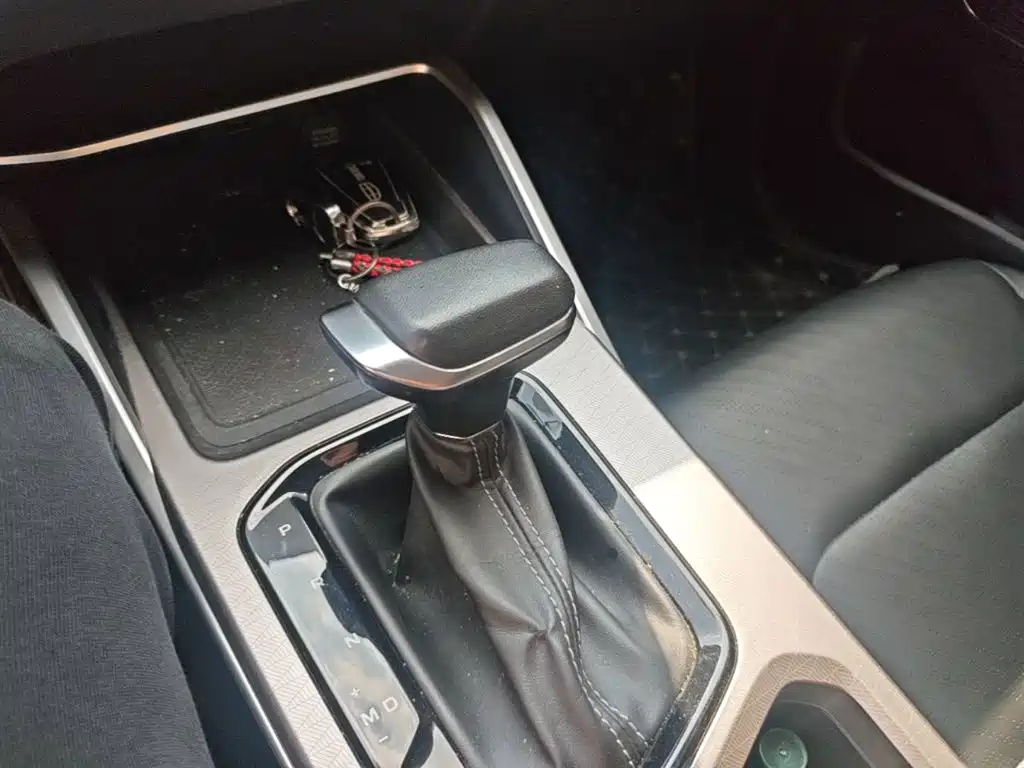 Geely Emgrand — миниатюра 14