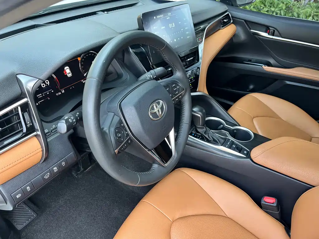 Toyota Camry — миниатюра 6