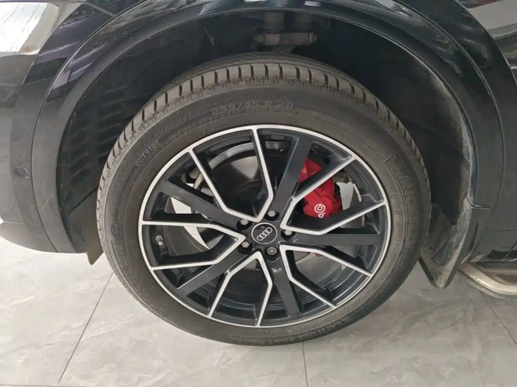 Audi Q5L — миниатюра 23