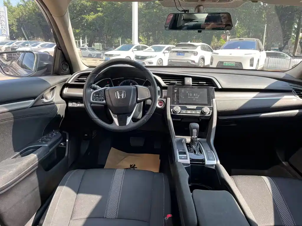 Honda Civic — миниатюра 15