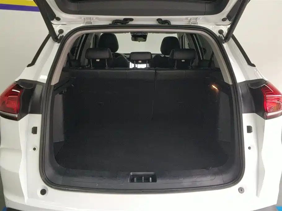 GEELY AUTOMOBILE BOYUE