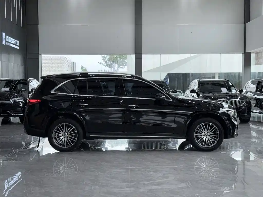 Mercedes-Benz GLC — миниатюра 8