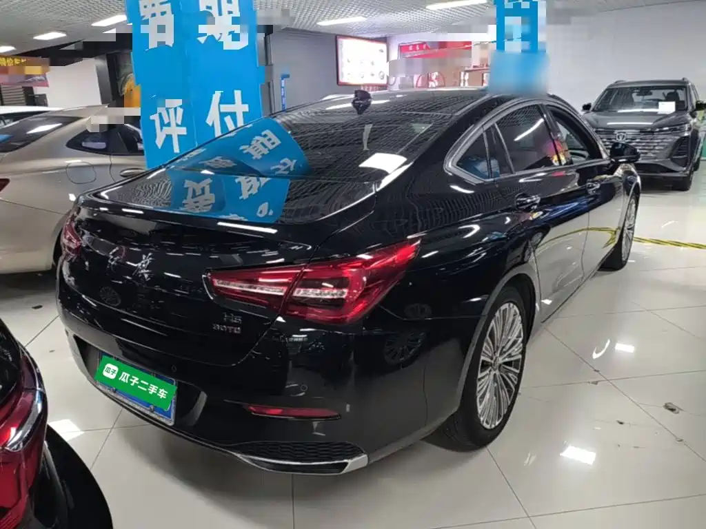 Hongqi Hongqi H5 — миниатюра 7