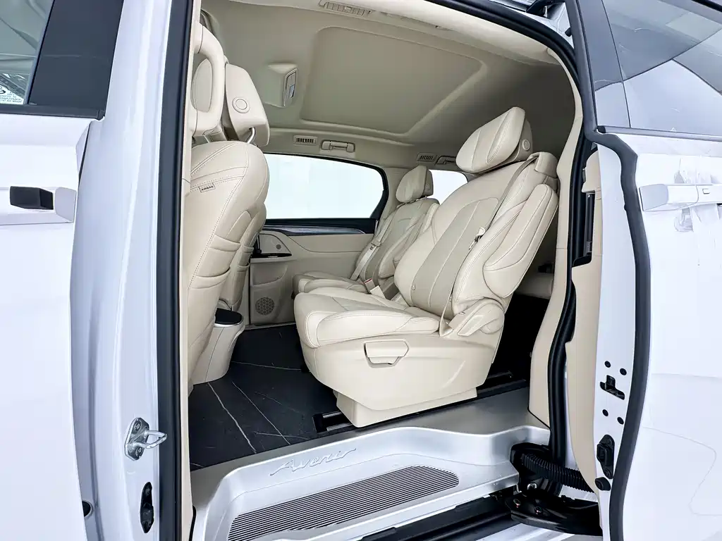 BUICK GL8 NEW ENERGY