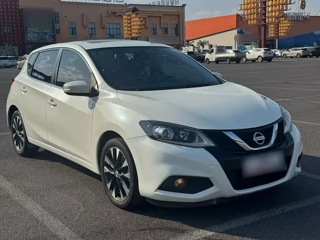 Nissan Tiida — миниатюра 4