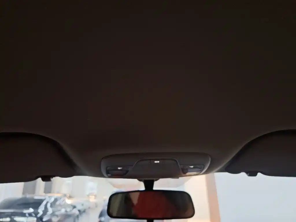 Geely Binyue — миниатюра 18