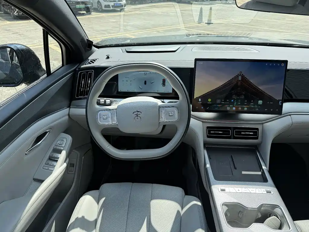 BYD Song Ultra — миниатюра 6