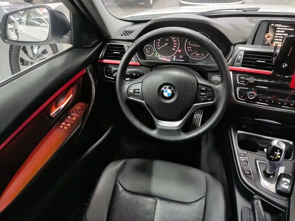 BMW 3 Series — миниатюра 11