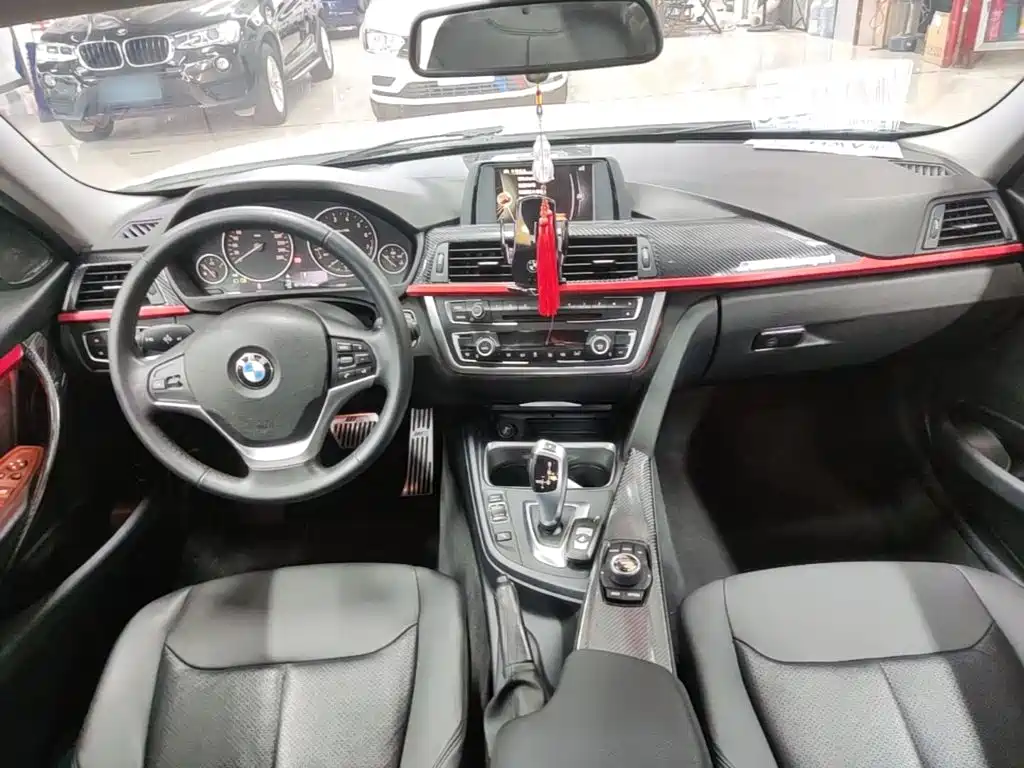 BMW 3 Series — миниатюра 10