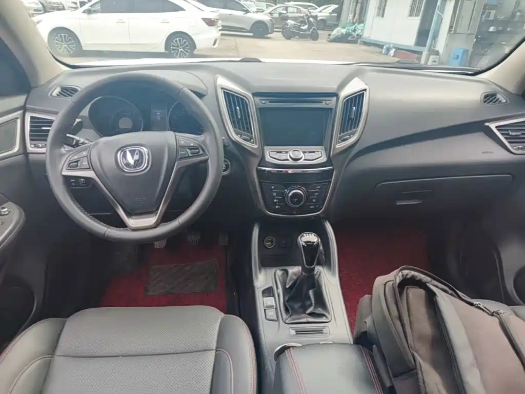Changan CS75 — миниатюра 10