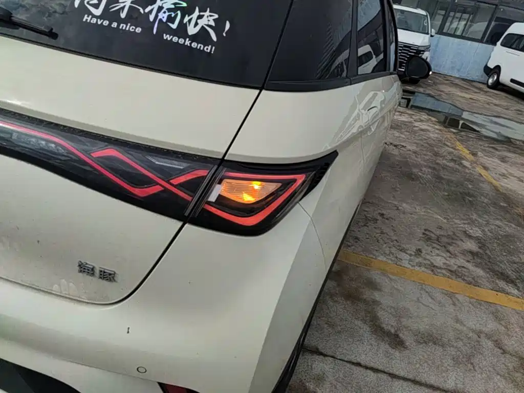 BYD Dolphin — миниатюра 8