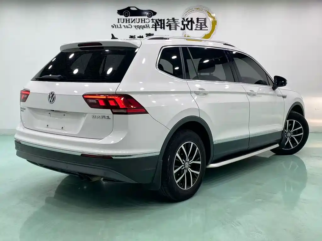 Volkswagen Tiguan L — миниатюра 9