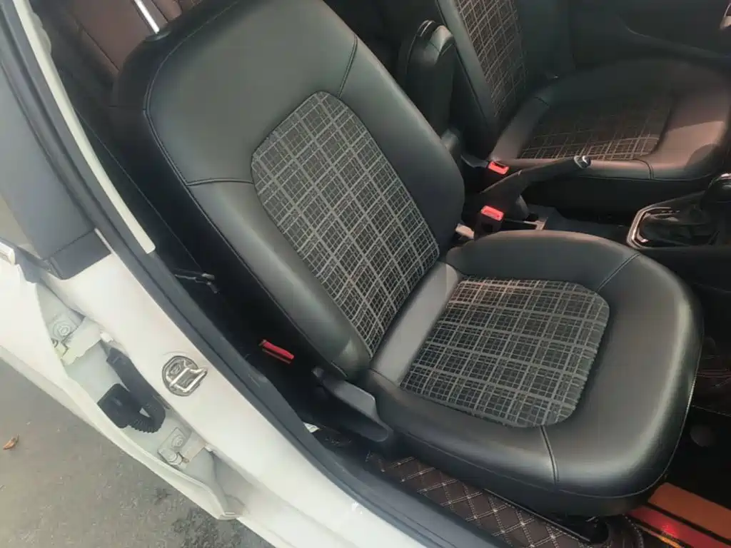 Volkswagen Jetta — миниатюра 25