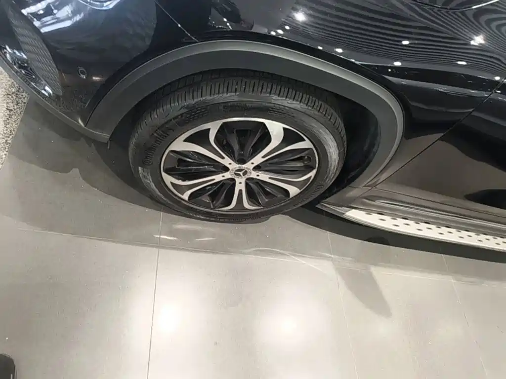 Mercedes-Benz GLB — миниатюра 23