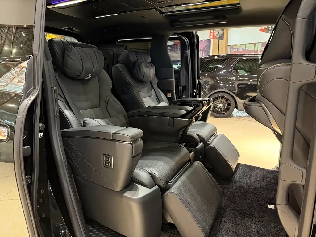 Toyota Vellfire 2025 2.5L