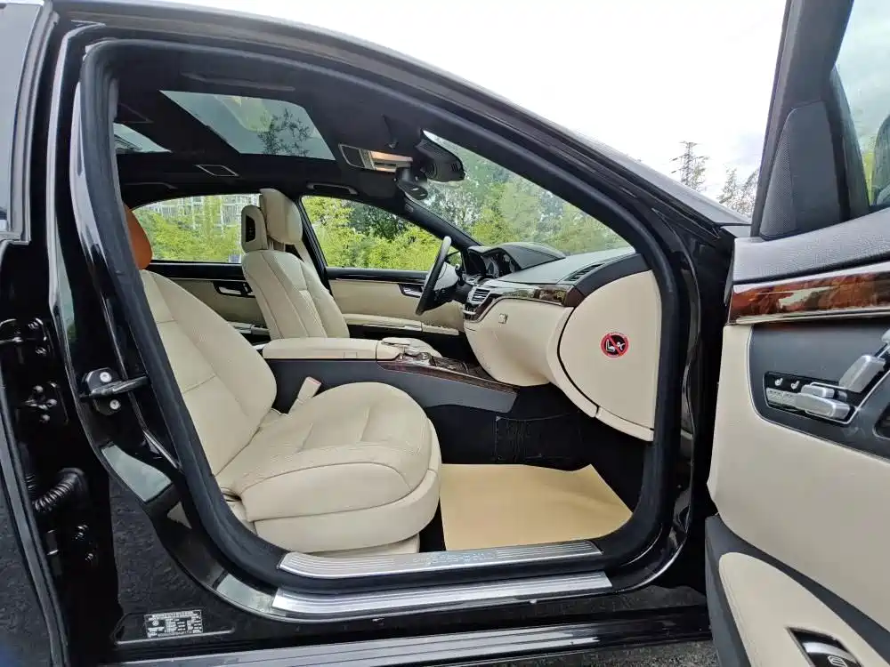 Mercedes-Benz S-Class — миниатюра 12