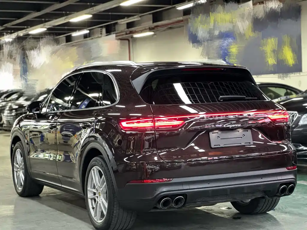 PORSCHE CAYENNE