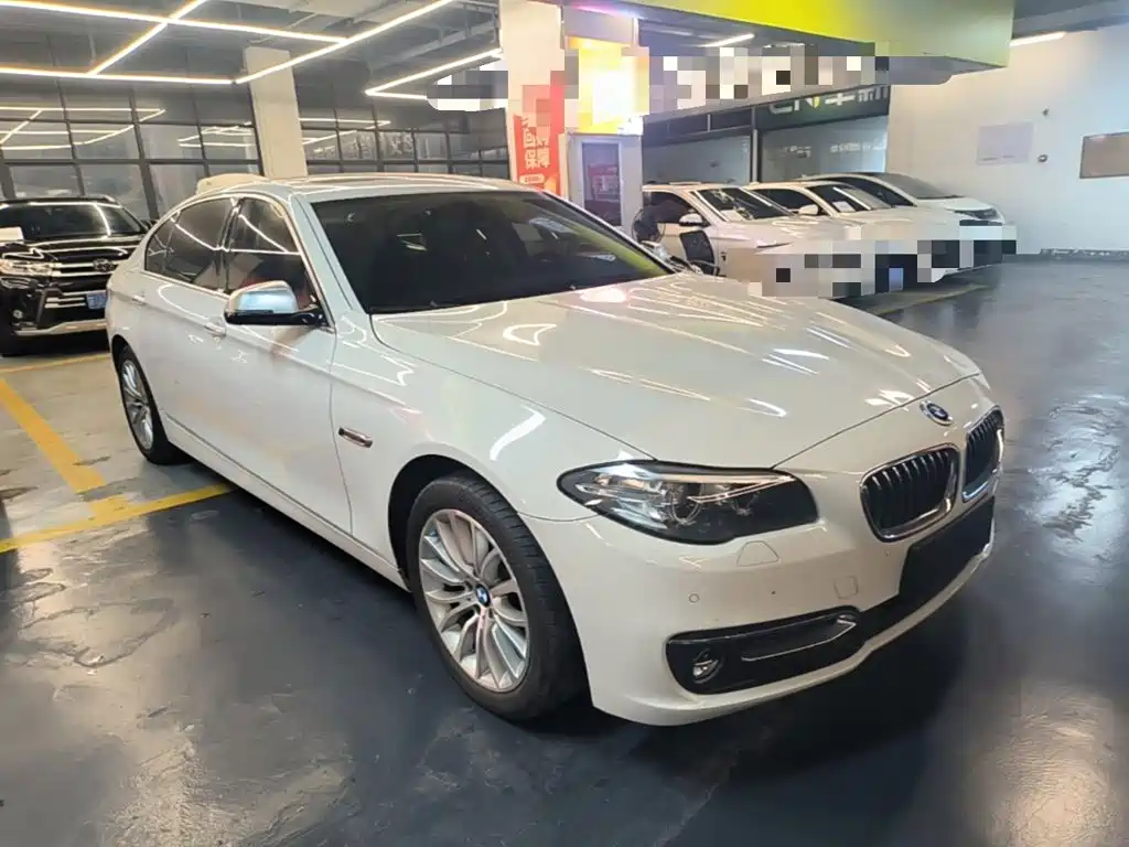 BMW 5 Series — миниатюра 4