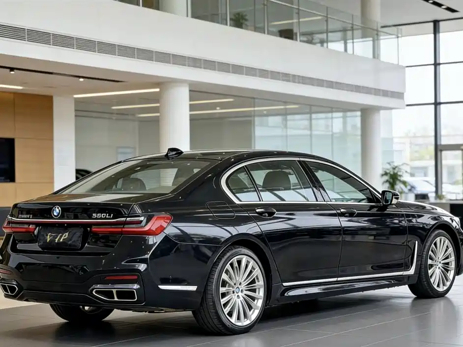 BMW 7 Series 7 2016 740Li Lead