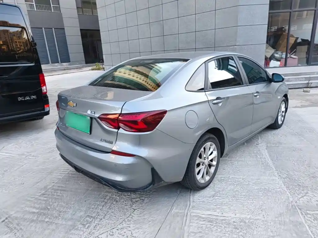 Chevrolet Monza — миниатюра 7