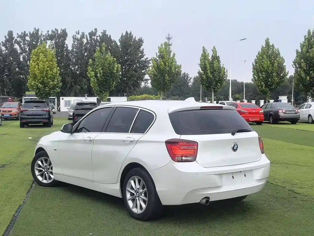 BMW 1 Series (Import) — миниатюра 6
