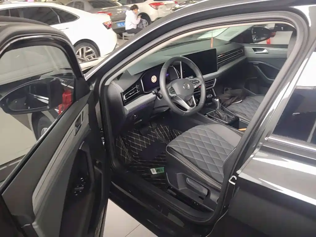 Volkswagen Sagitar — миниатюра 16
