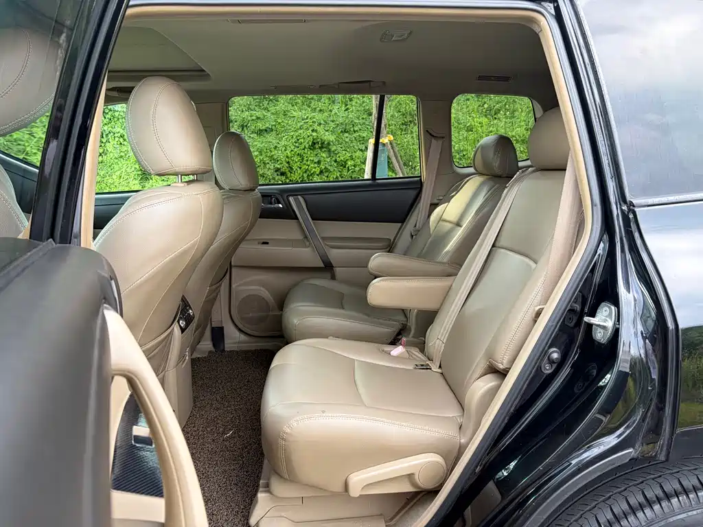 Toyota Highlander — миниатюра 4