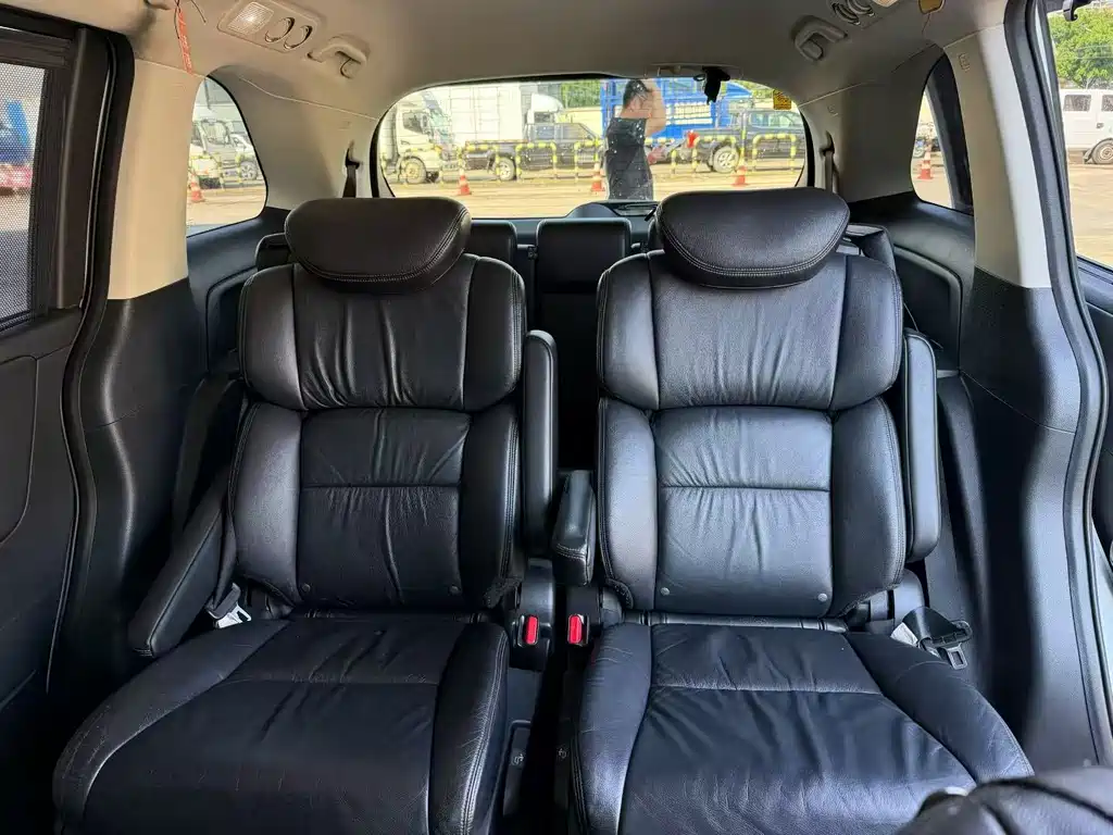 Honda Odyssey — миниатюра 6