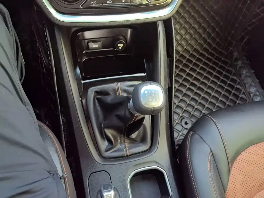 Wuling Hongguang S3 — миниатюра 14
