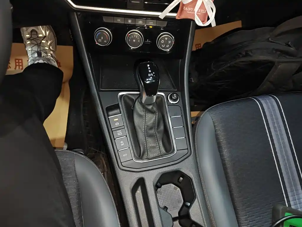 Volkswagen Sagitar — миниатюра 14