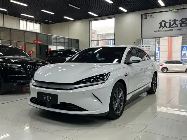 BYD QIN L 2025