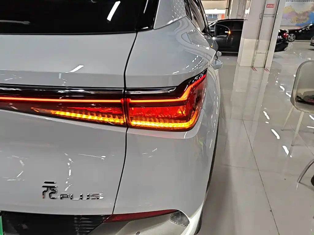 BYD Yuan Plus — миниатюра 8