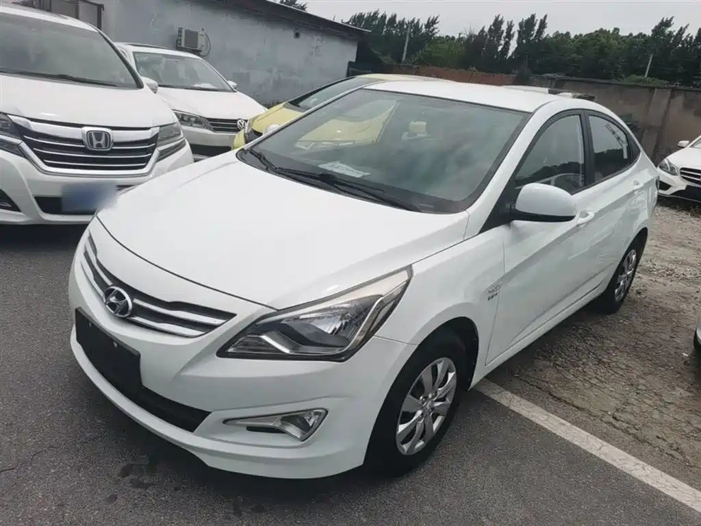 Купить Hyundai Verna