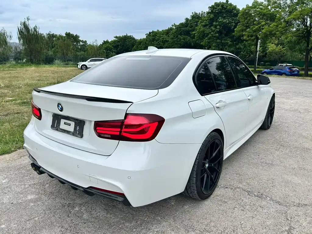 BMW 3 Series — миниатюра 9