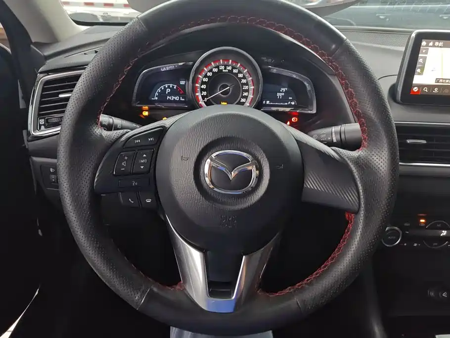 Mazda 3 Axela — миниатюра 15