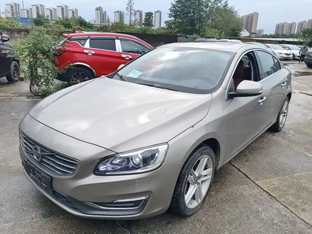 Volvo S60 — миниатюра 2
