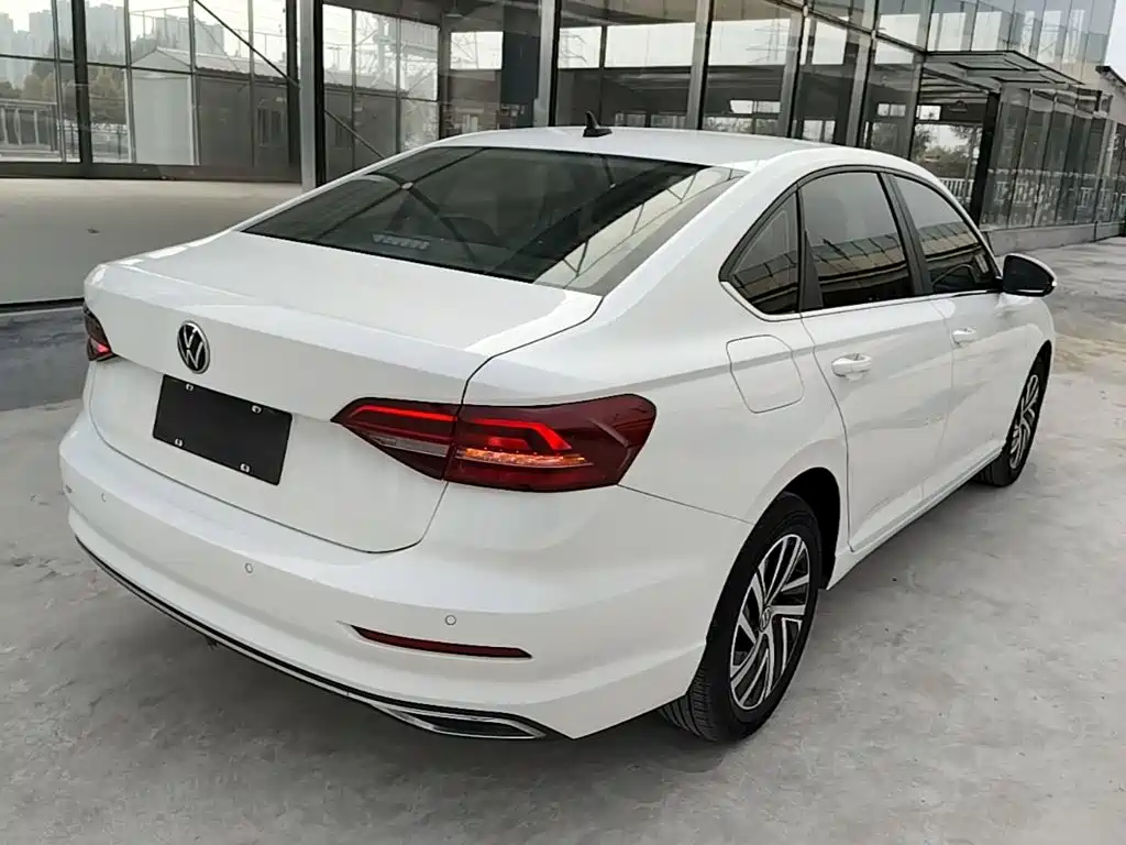 Volkswagen Lavida — миниатюра 7
