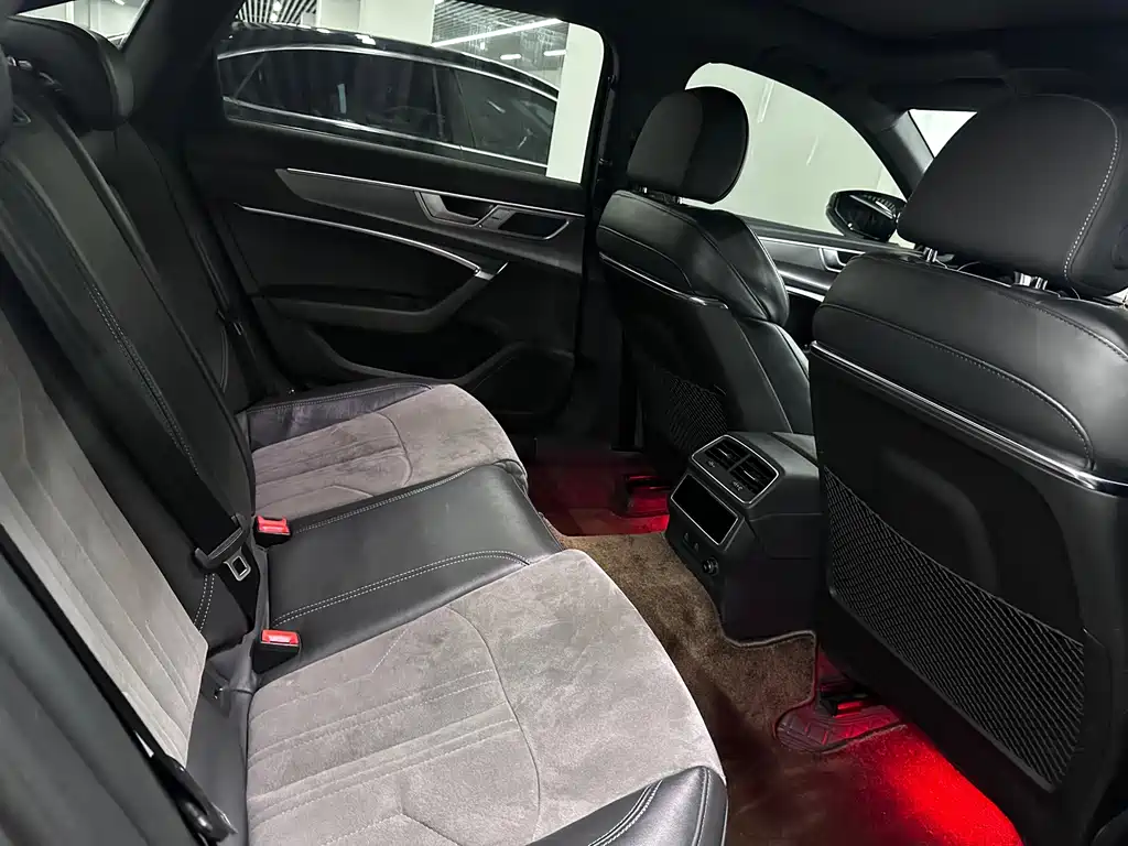 Audi A6L — миниатюра 12