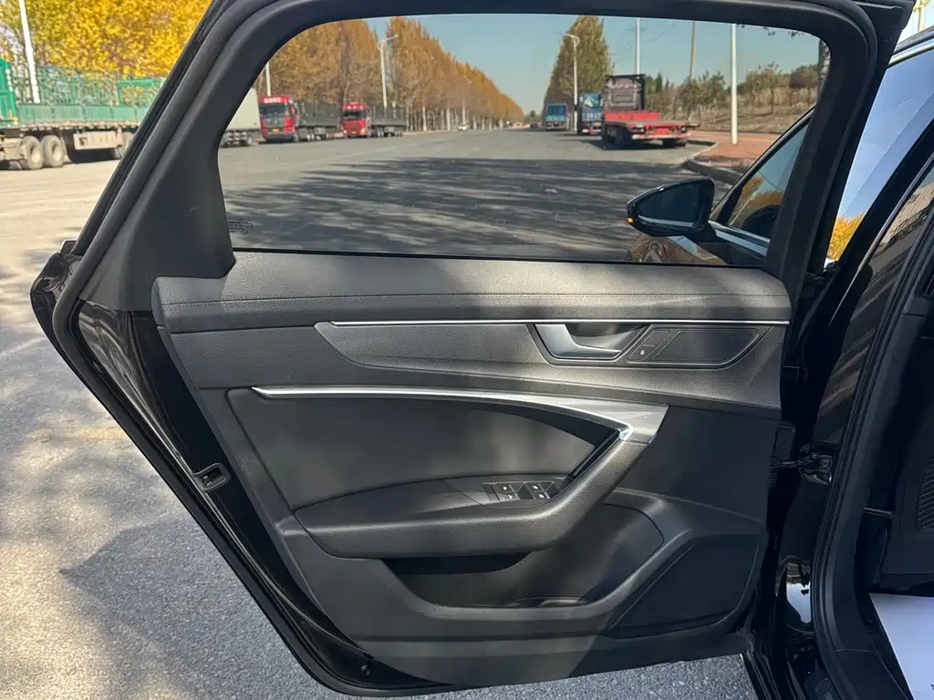 Audi A6L — миниатюра 19
