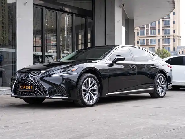 LEXUS LS 2018